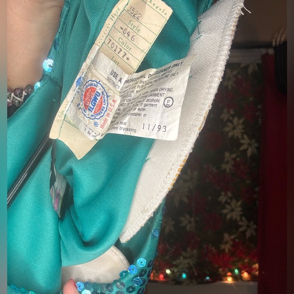 VTG RARE Flirtations by Alfred Angelo Sequin Mini - Picture 3 of 5